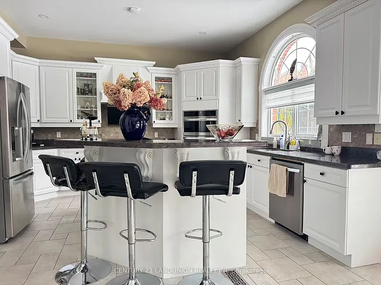 5 Dafoe Ct — Photo 8