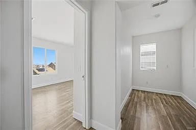 Mammoth St — Photo 12