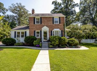6905 Anchorage Dr, Bethesda, MD 20817