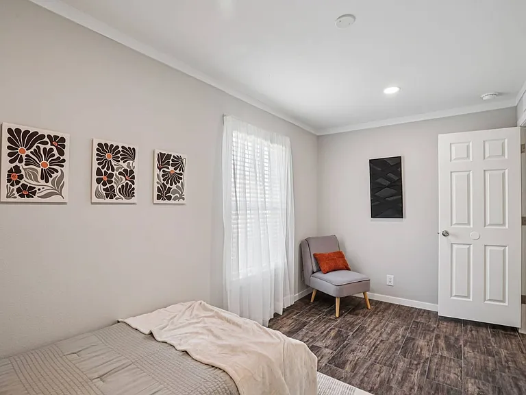 1621 American Dr — Photo 21