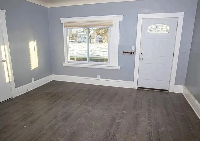 9523 Aetna Rd — Photo 5