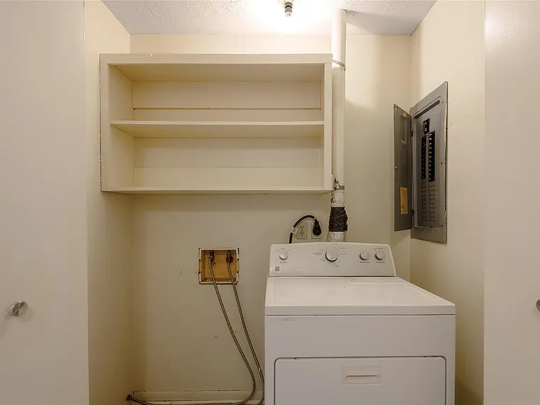 138 Summer Pl #B — Photo 17