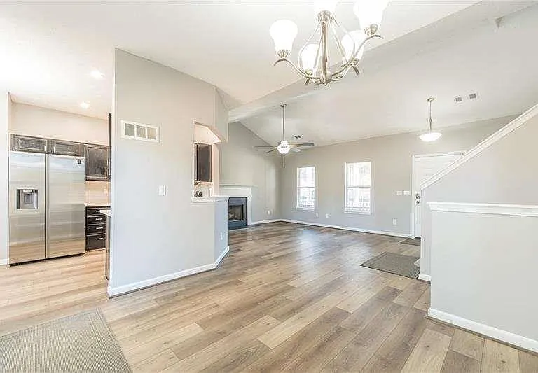 2716 Lake Park Rdg E — Photo 11