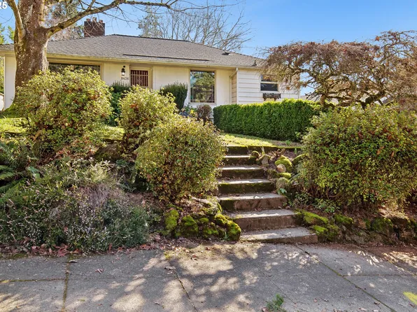 8436 SW 11th Ave, Portland, OR 97219