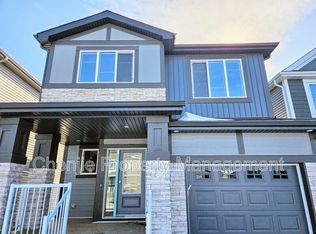 17447 9th Ave SW, Edmonton, AB T6W2X4