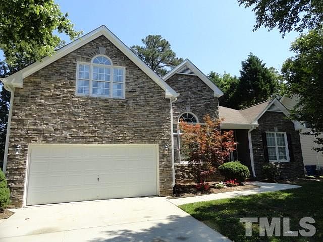 1st image of 207 Weslyn Trace Dr