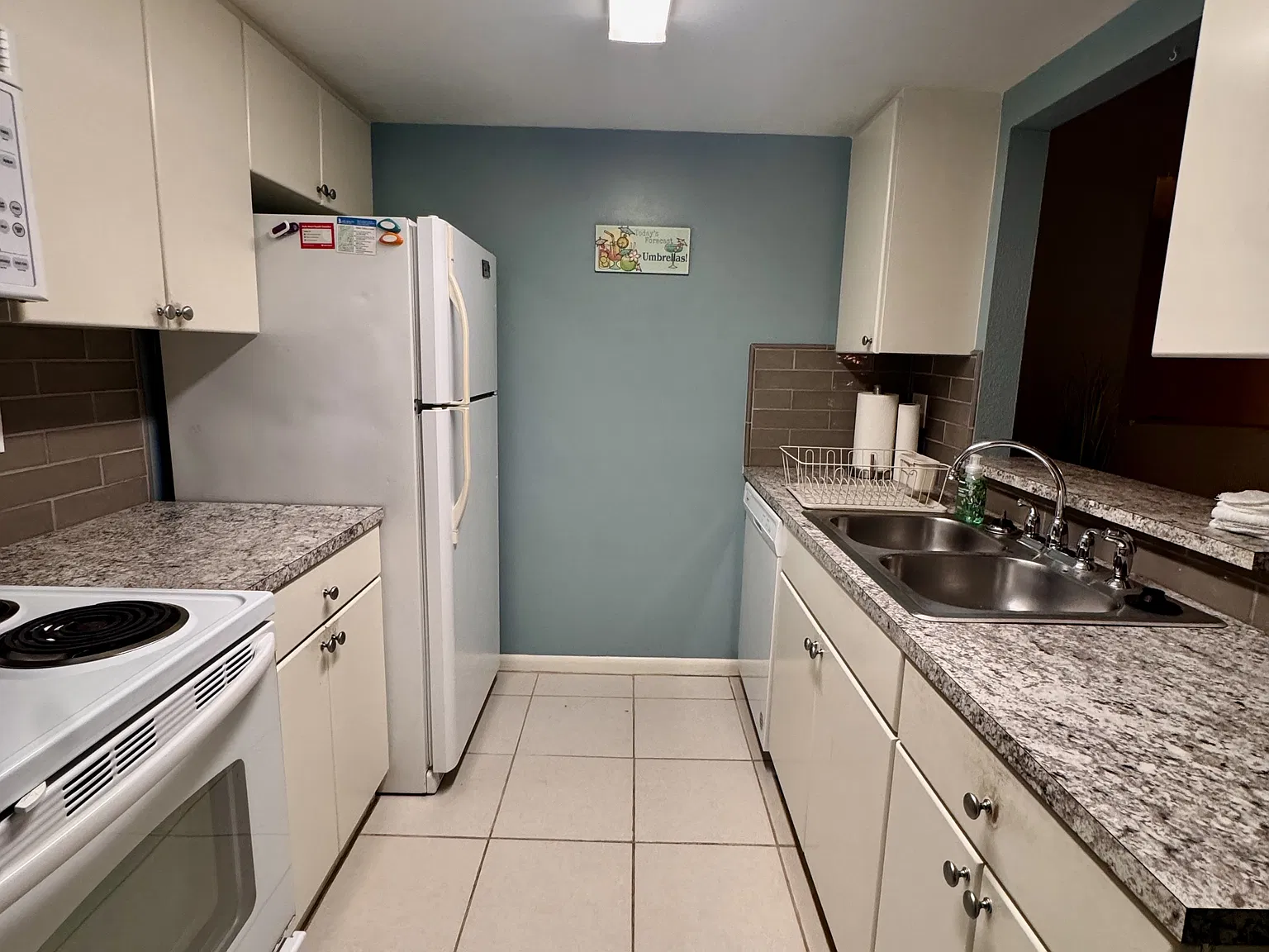 12658 Kenwood Ln — Photo 4
