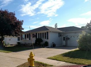 160 Dean Rd, Depew, NY 14043