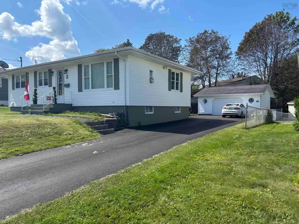 9 Hare Ave, Cape Breton, NS B2A 2A9