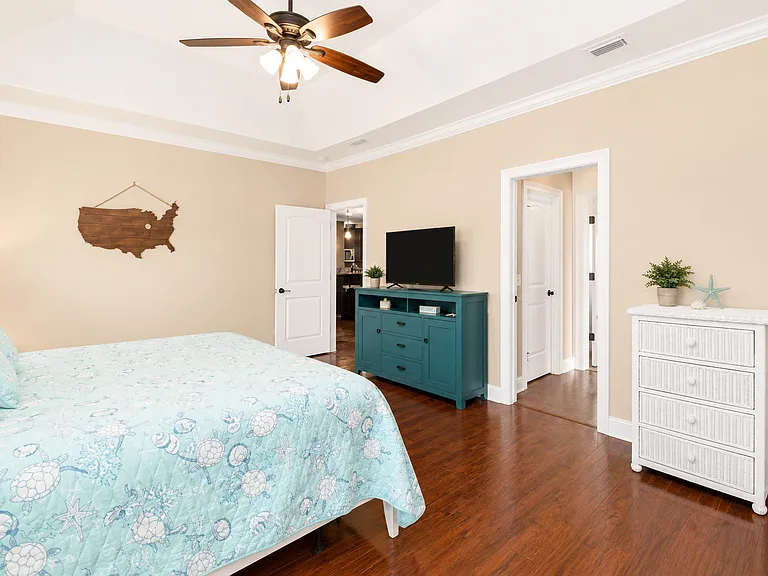 2063 Fountainview Dr — Photo 9