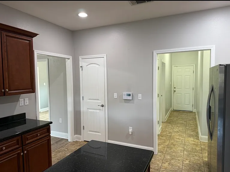 4 Canterbury Ln — Photo 7