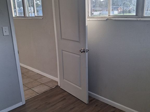 4th image of 200 N Florida Ave