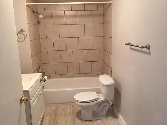 4th image of 1773 W 9th St