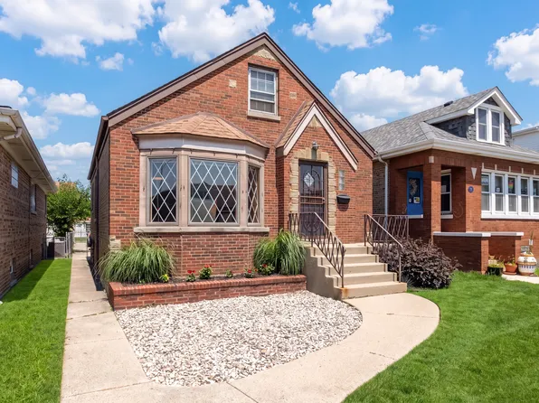 5950 W Foster Ave, Chicago, IL 60630