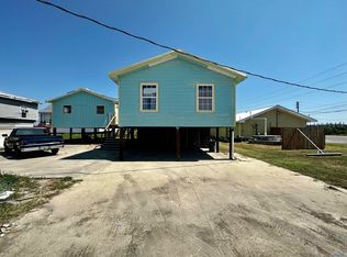106 Blanchard Ln, Grand Isle, LA 70358