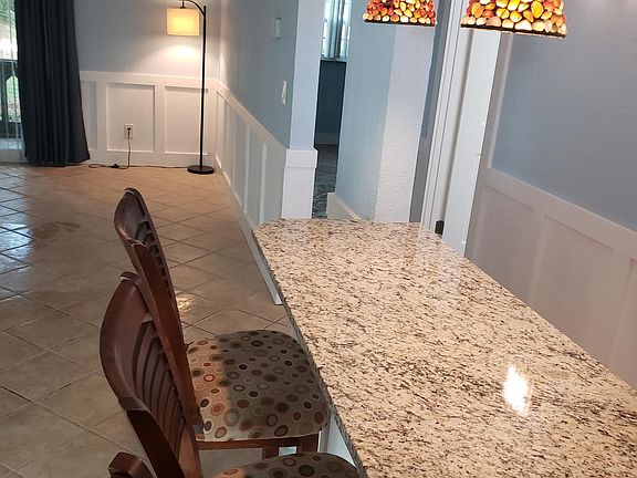 3rd image of 380 N Bayshore Blvd APT 105