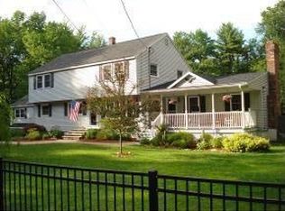 28 Searles Rd, Windham, NH 03087