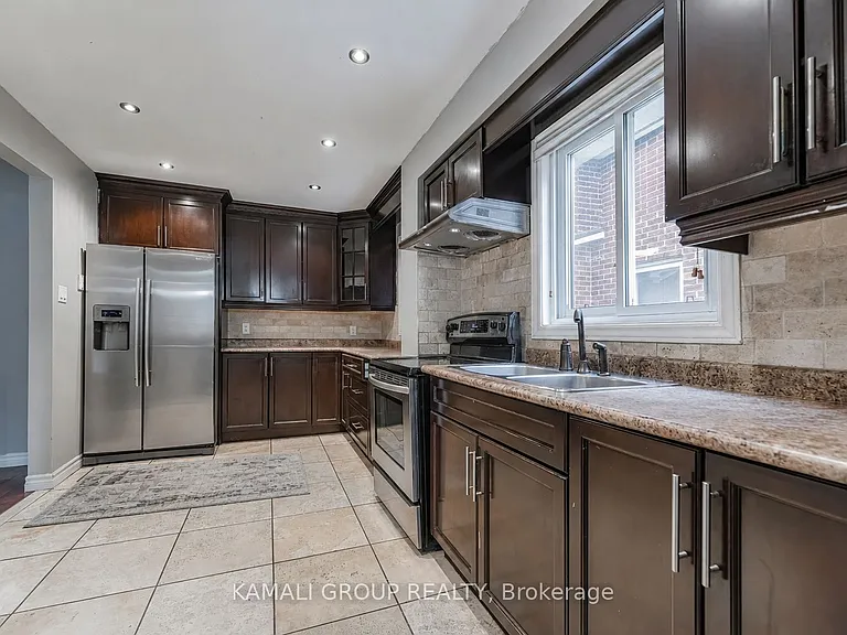 77 Ecclestone Dr #MAIN — Photo 4