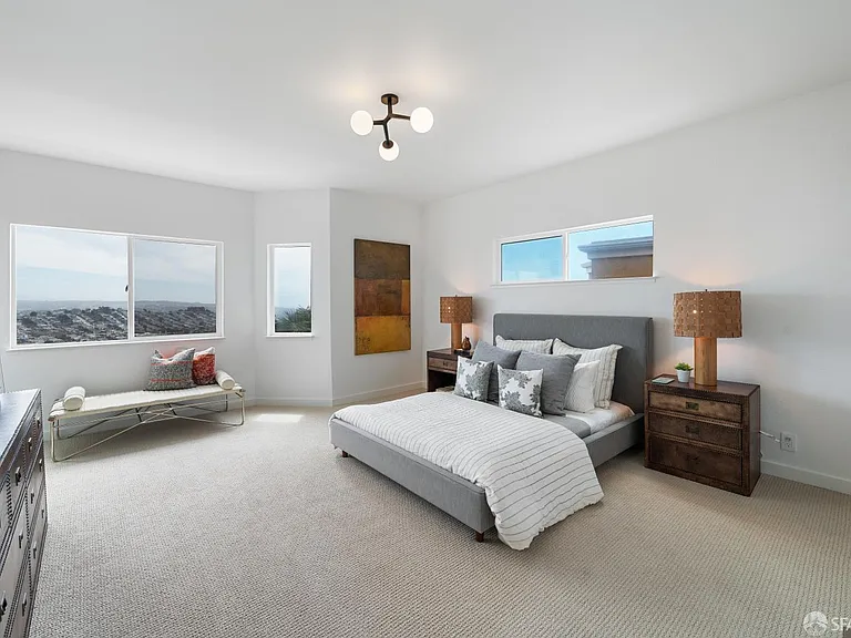 628 Los Palmos Dr — Photo 66