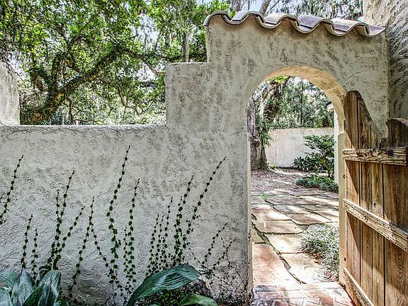 4th image of 3764 Ortega Blvd