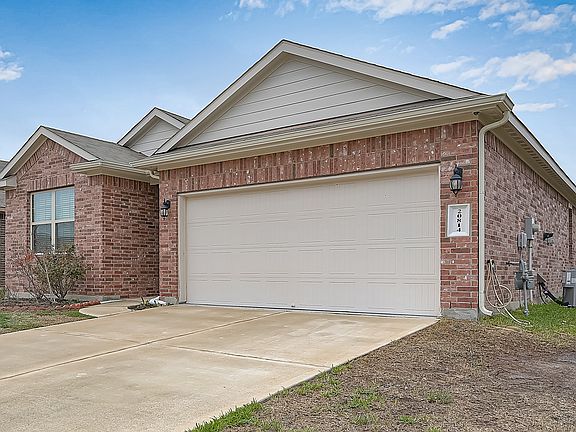 2nd image of 20814 Azelea Field St