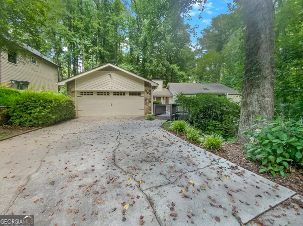 2779 Chimney Springs Dr, Marietta, GA 30062