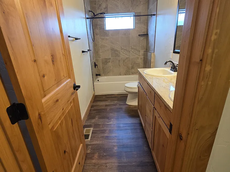 189 Redstone Dr — Photo 8