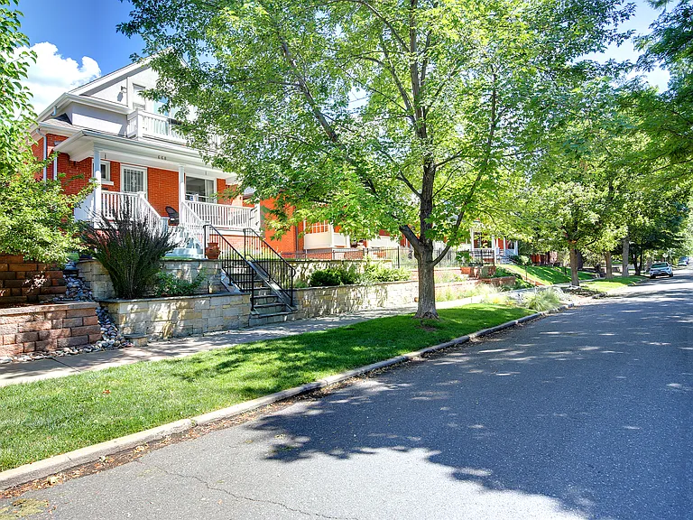 668 S Ogden St #B — Photo 7