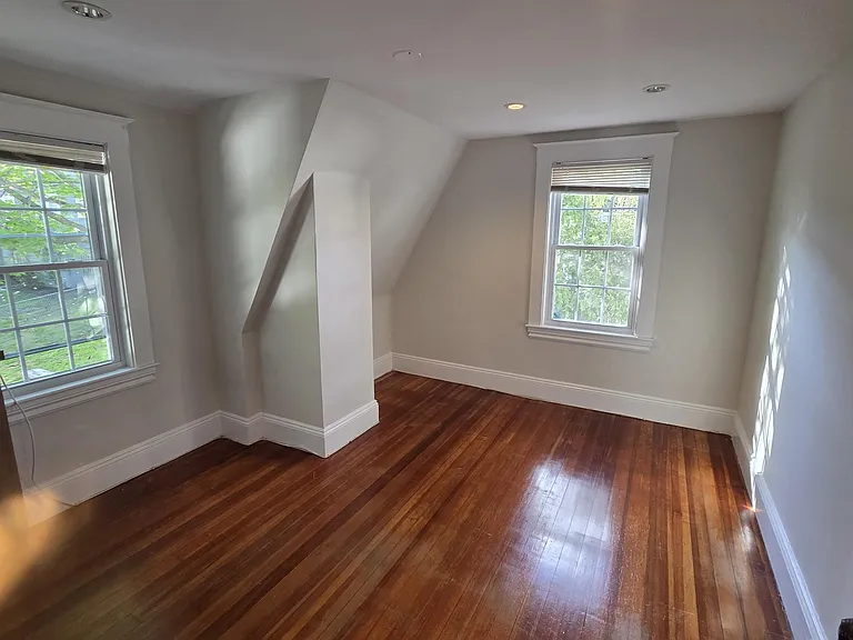 221 Metropolitan Ave #221 — Photo 10