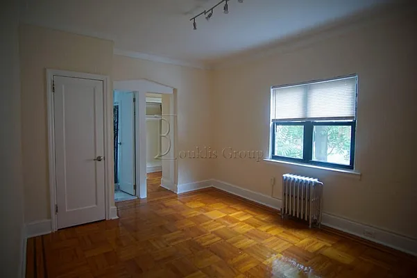 Rented by Bouklis Group | media 17