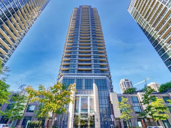 5 Valhalla Inn Rd #2709, Toronto, ON M9B 0B1