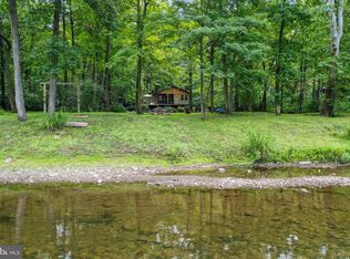 282 Limestone Pond Ln, Great Cacapon, WV 25422