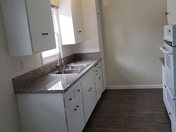 3rd image of 684 San Marino Dr #631