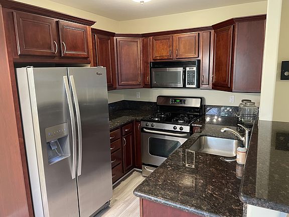 4th image of 4127 Florida St #7-1