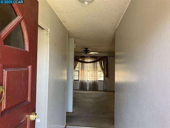 5th image of 2200 Jefferson Way