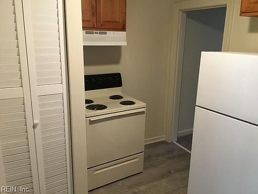 3rd image of 2129 Chesapeake Dr APT B3