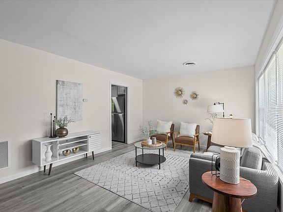 4th image of 1230 Saint Bernadette Ln
