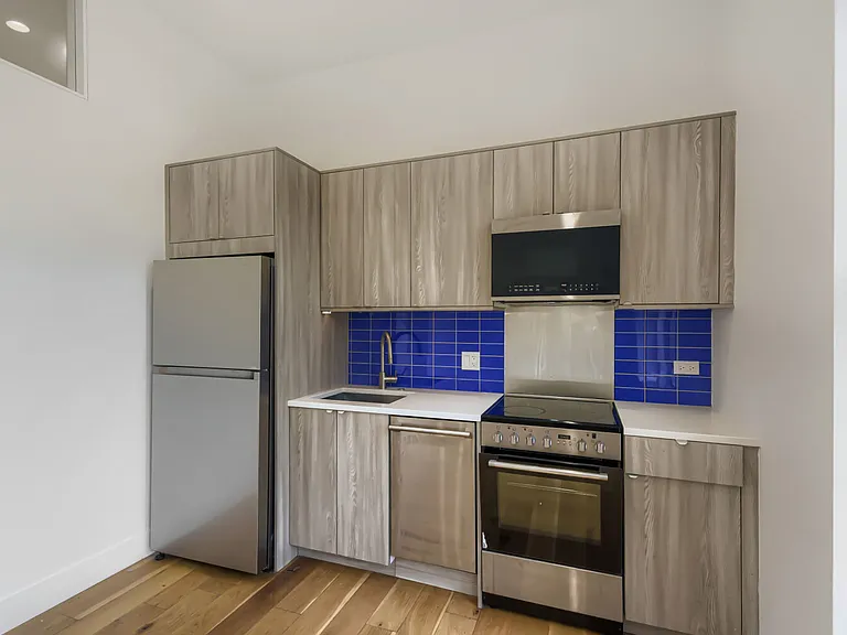 6740 N Sheridan Rd #2N — Photo 7