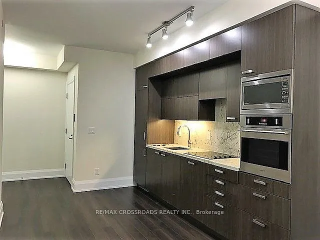 120 Harrison Garden Blvd #404 — Photo 2