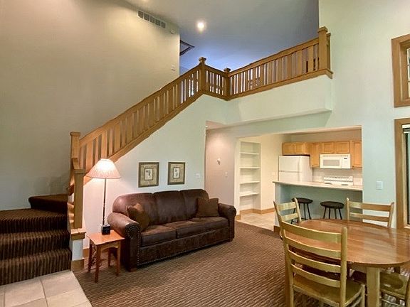3rd image of 2562 Village Dr