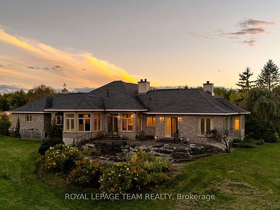 2nd image of 285 Pinhey Point Rd