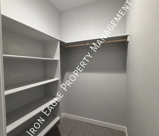 1086 Woods Bog Ct — Photo 22