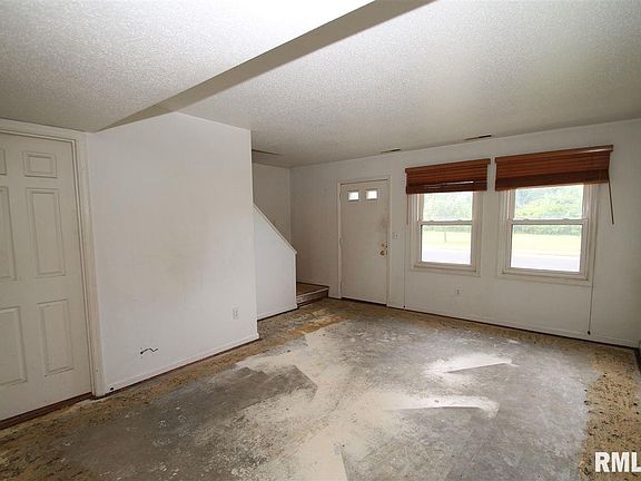 3rd image of 3807 W Palmyra Ct