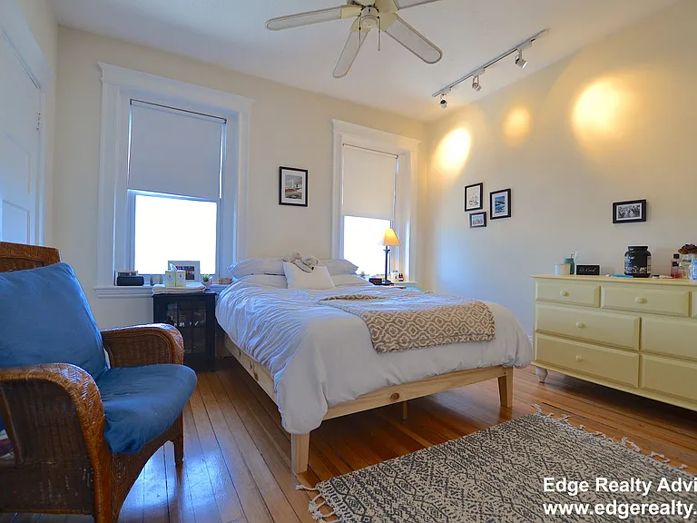 21 Royal St #7 — Photo 11