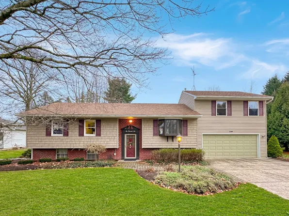 110 Valley View Dr, Edinboro, PA 16412