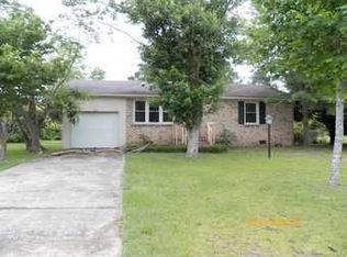 1015 E Scarlett Ln, Florence, SC 29505