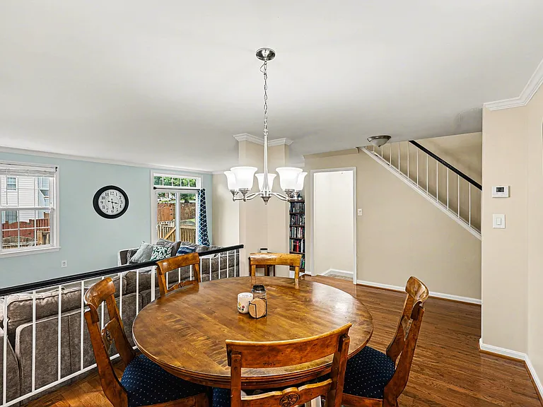 7468 Brighouse Ct — Photo 11