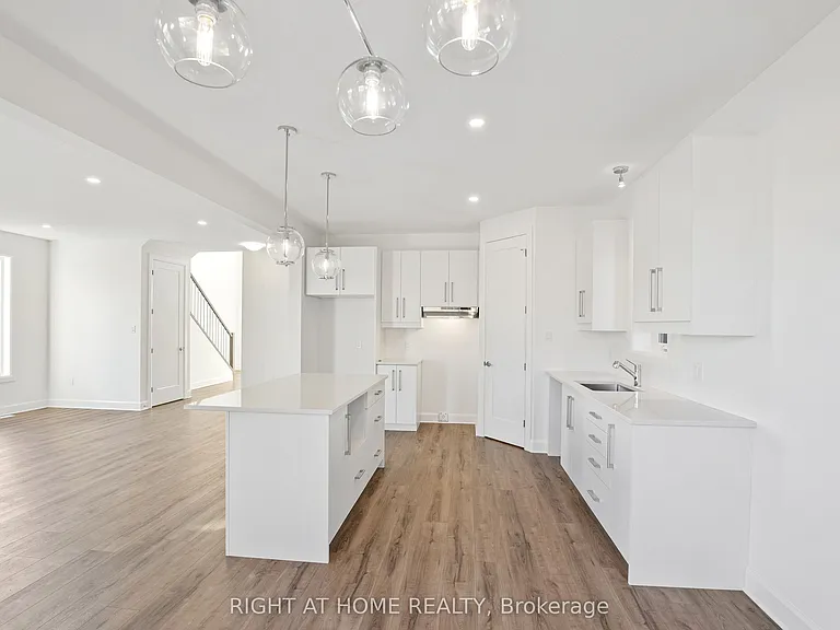 2 Welch Ct — Photo 5