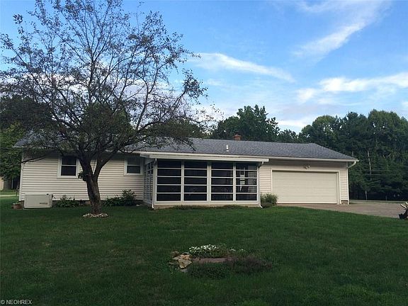 3rd image of 5466 Donner Dr