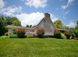305 Wagram Pl, Hendersonville, NC 28739